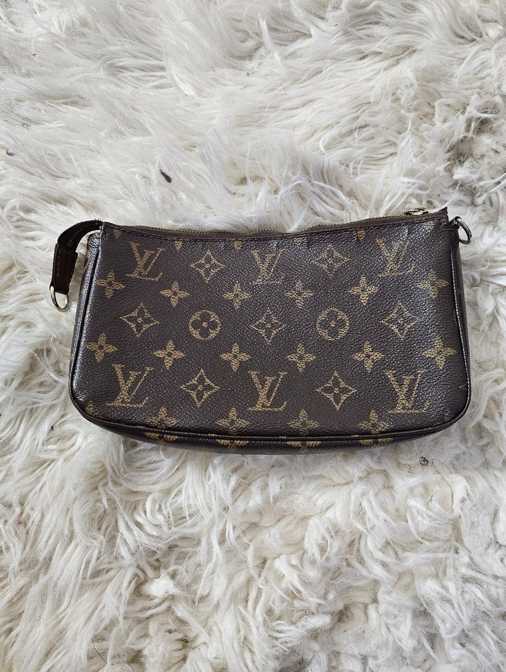 Louis Vuitton Monogram Pouchette